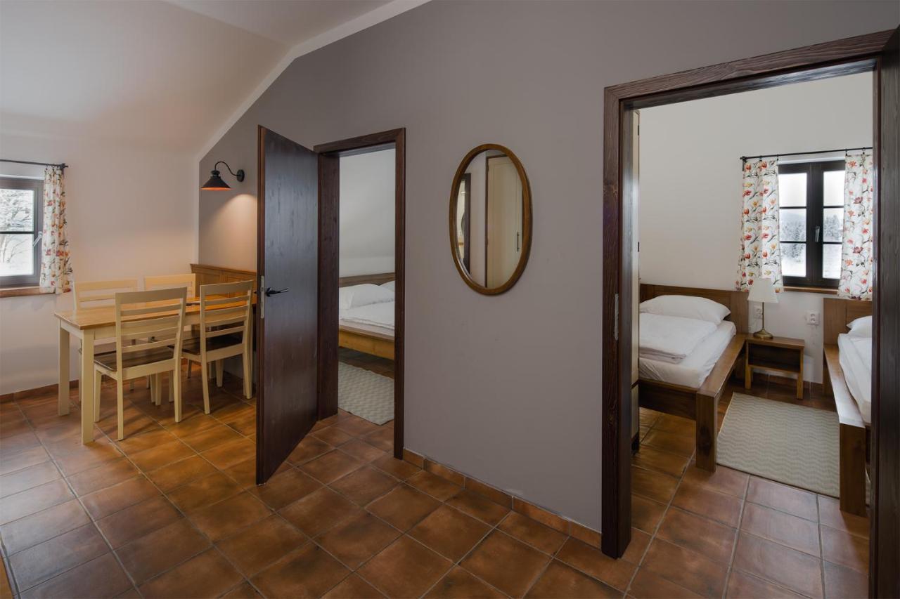 Dvur Liskovy Vrch Hotel Strazny Eksteriør billede