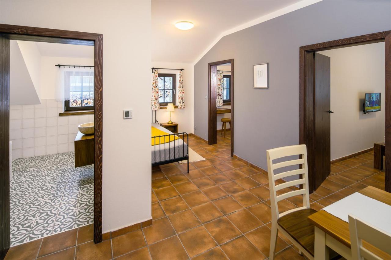 Dvur Liskovy Vrch Hotel Strazny Eksteriør billede